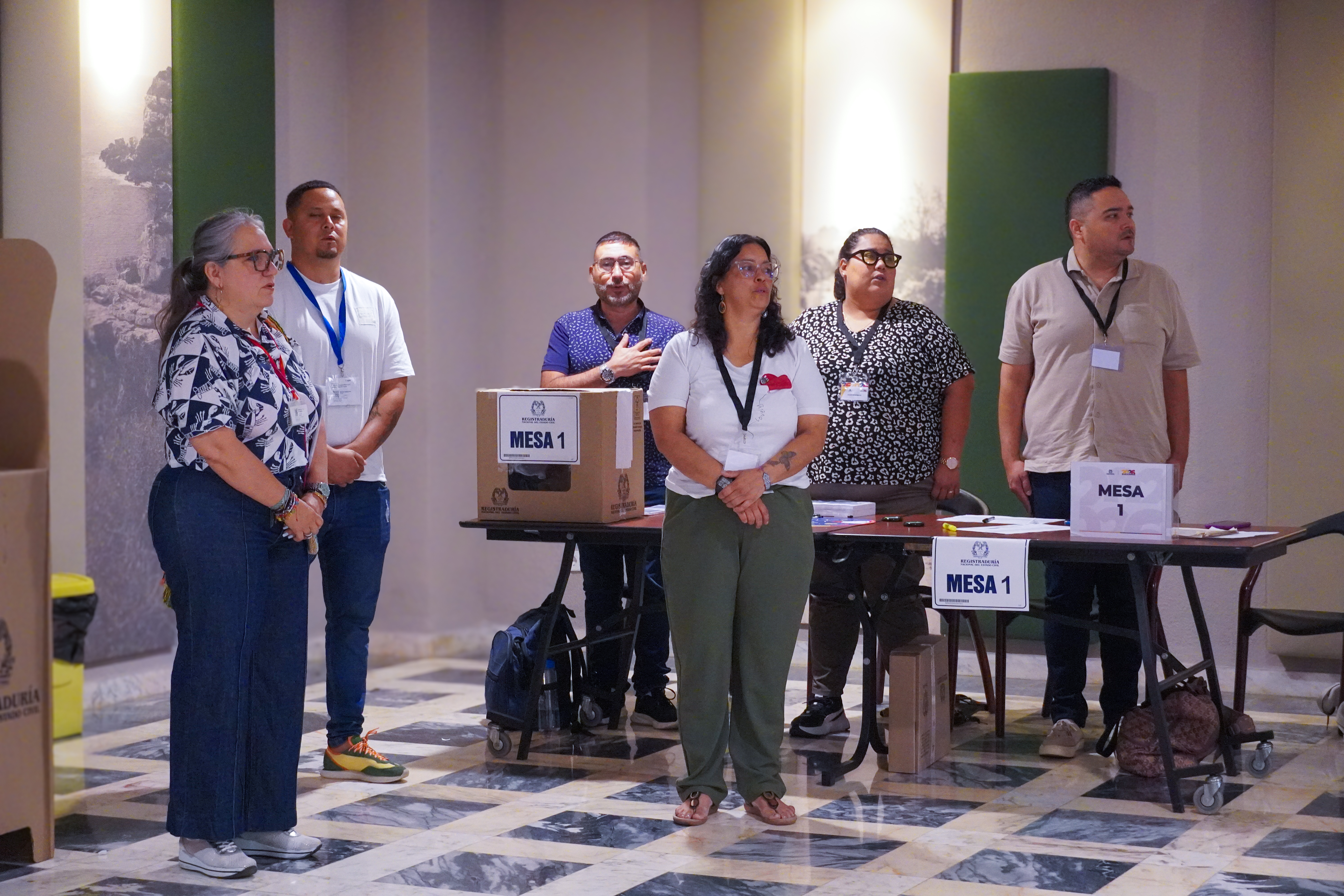 El Consulado de Colombia en Valencia continúa acompañando a los connacionales durante la jornada electoral
