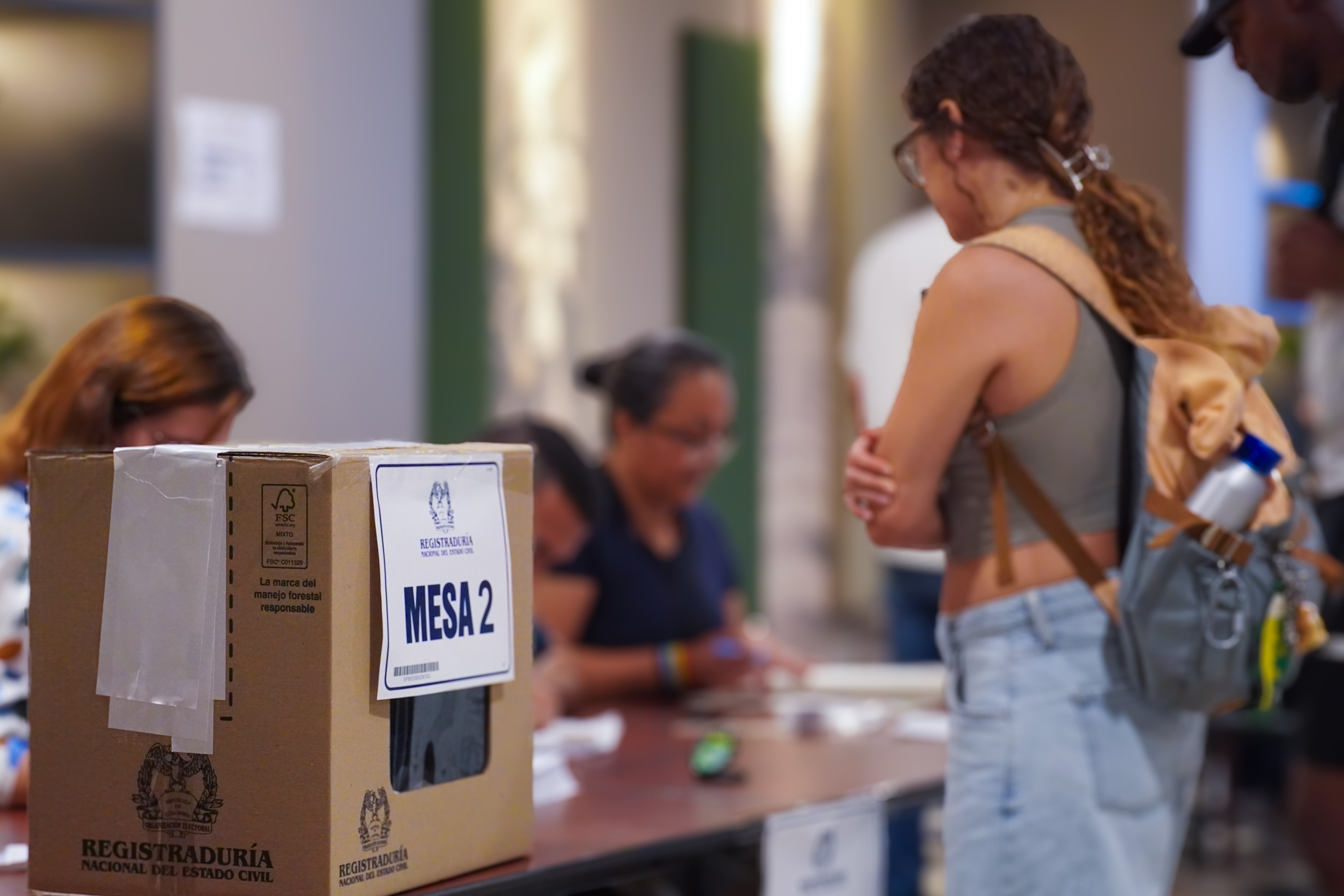 El Consulado de Colombia en Valencia continúa acompañando a los connacionales durante la jornada electoral